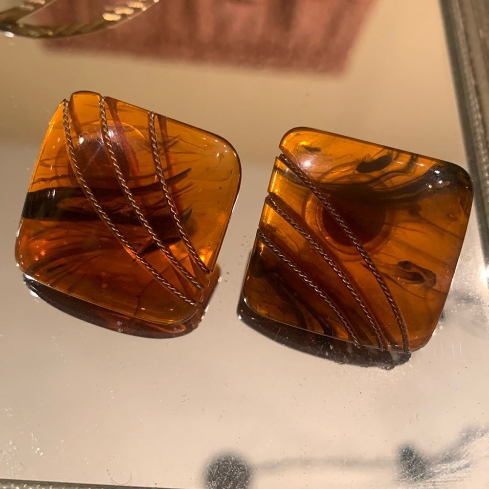 Vintage brown acrylic square earrings
